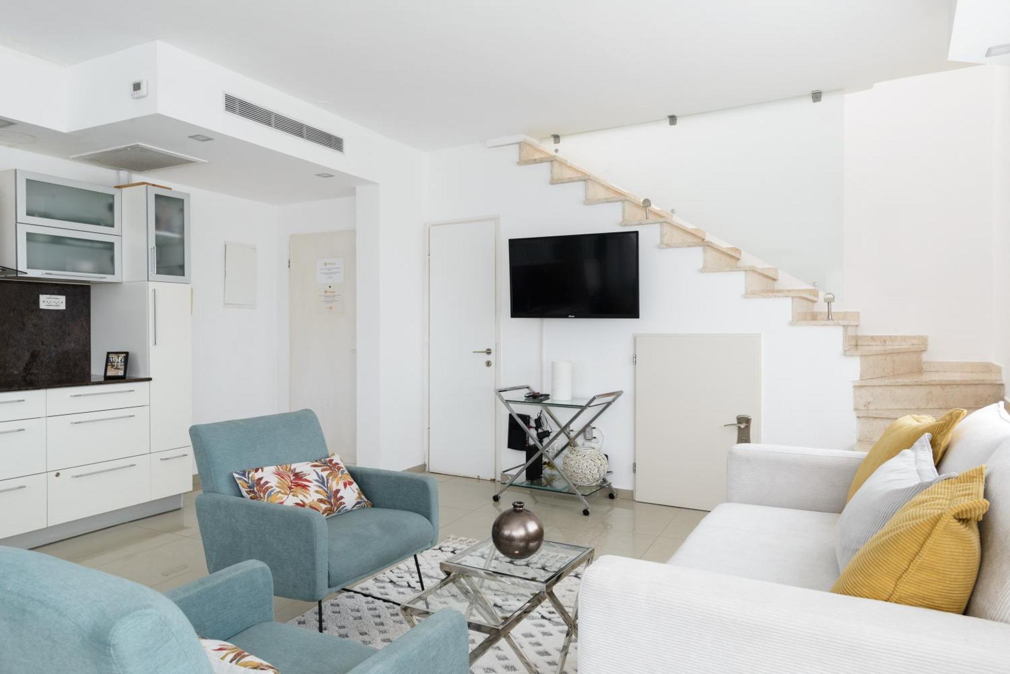 Penthouse With Panoramic View By Feelhome Tel Aviv Exterior photo