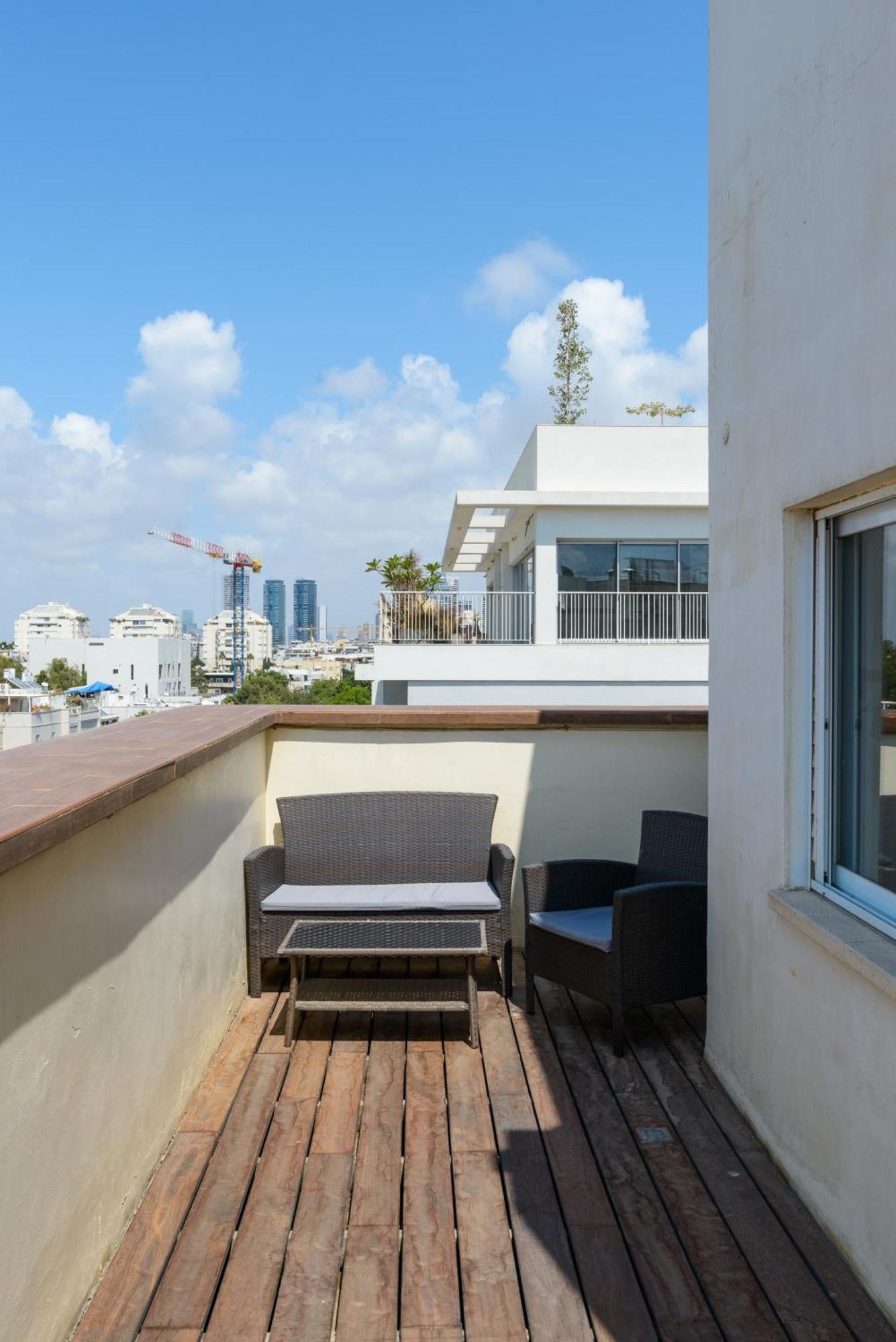 Penthouse With Panoramic View By Feelhome Tel Aviv Exterior photo